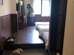 -拖板鞋咖啡旅行酒店(春熙路地铁站店)