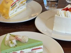 开心果草莓梨子夹心蛋糕-EAU CAFE(永康路店)