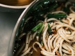 -正宗杨记普洱酸醋米线(总店)