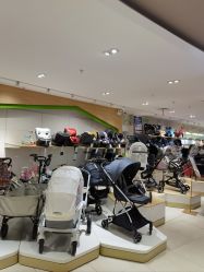 -孩子王(静安大融城店)