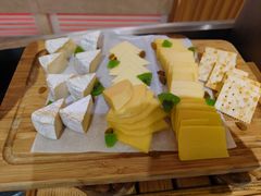 -广州中心皇冠假日酒店·汇点大堂吧