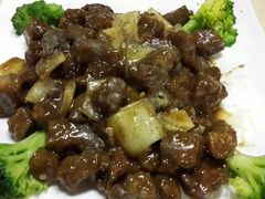 黑椒牛杂粒-焯宇豆皮涮牛肚