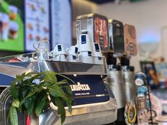 -LAVAZZA拉瓦萨咖啡(中航城君尚购物中心店)