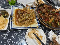 -八两八金·莱芜特色炒鸡(市南漳浦路店)