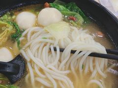 鱼丸粉-龙记桂林米粉(财满街店)