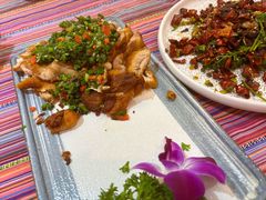 -香巴拉云南餐厅(华莱坞店)