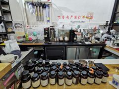 自助取餐区-无牌咖啡&酒馆
