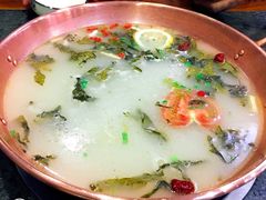 -景明轩•养生酸汤鱼火锅 云贵鲜菌 现舂野果酸汤(王寨小区店)