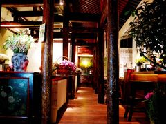 大厅过道2-北平小院设计酒店