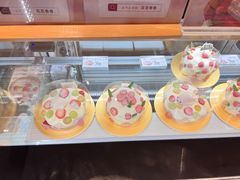 -花花卷卷·鲜食蛋糕(静安久光百货店)