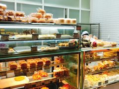 面包甜点陈列柜-白玉兰食品(甜云店)