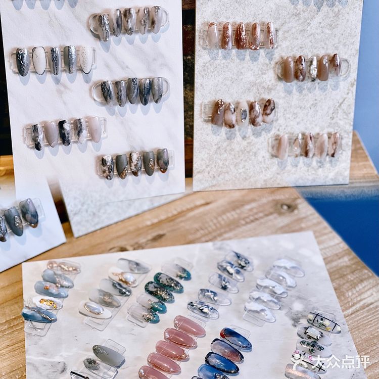 珠海美甲｜灰色ins高级风涩味美甲 谁做谁美