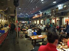 大堂-清真·老金烧烤·小龙虾(奥体中路店)