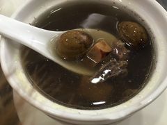 石橄榄炖龙骨汤-陆记鹅庄·潮汕菜·狮头鹅(大仟里店)