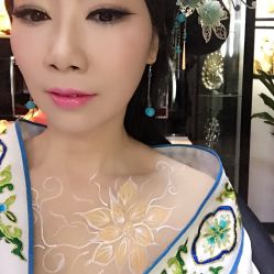 上妆看-东古旅拍摄影•格格服汉服•租赁(故宫店)