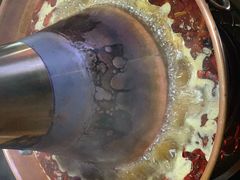 -果松木炭酸菜铜火锅·外婆参鸡汤