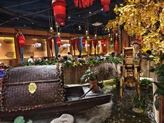 -老滇山寨•云南特色菜•地方菜•民族风情歌舞表演(金碧店)