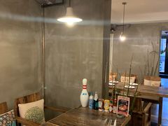 -HIGH FIVE哈福手工汉堡(桂林路店)