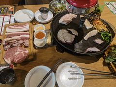 -江南猪肉商会无限续吃(弘大店)