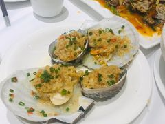 蒜蓉蒸大鲍鱼-潮粤香海鲜酒楼(沙湖店)