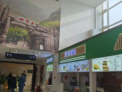 -窦店服务区-停车场