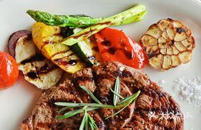 Litchi Wood Grilled Ribeye Steak