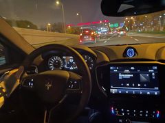 -富君租车(外滩店)