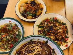 -拈签一笑黄牛肉辣卤串串