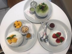 草莓芝士蛋糕雪冰-Cheevit Cheeva(Sirimangkalajarn)
