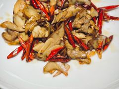 香辣牛肝菌-一坐一忘云南菜(卓悦中心)