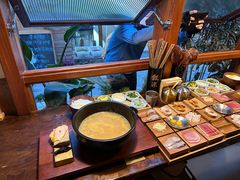 -银米·云南传统过桥米线(双廊黑金冠店)