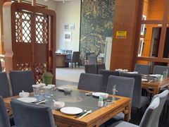 -黔蘑菇四季餐厅(观山湖店)