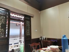 -唔呶喔哩酒家(生产街店)