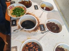 -沸炉重庆老火锅(军事博物馆店)