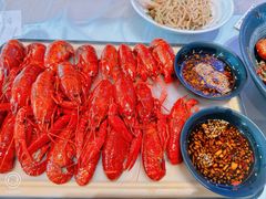 -肥肥虾庄·金牌油焖大虾(首义路店)