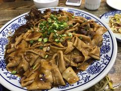 -壹阁胡羊焖饼(特色小吃街店)