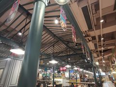 大堂-大食代美食广场(上海中心店)