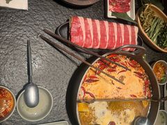 -三出山火锅(万象天地店)