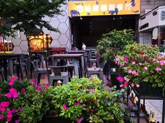 户外座位-Ambra Haus琥珀屋精酿餐厅(宝山店)