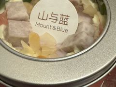 -山与蓝·轻糖鲜果蛋糕(勒泰店)