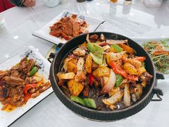 -撒拉人家.酸菜牦牛肉火锅