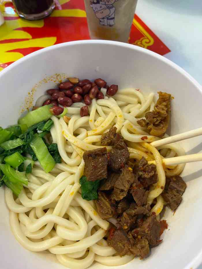 杨记跷脚牛肉面(杨小涛跷脚牛肉面店)