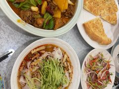 -汗腾格里·风味餐厅(新疆驻京办店)