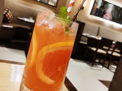 红西柚鲜果茶-百特喜·意大利餐厅(八佰伴镇江店)
