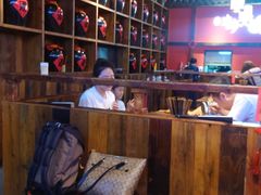 大堂-先启半步颠小酒馆(白麓里店)