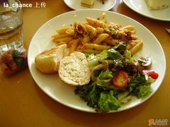 一一，不留，和JIN&nbsp;的B餐-榖屋house of flour(张江首店)