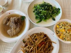-怡园饭店-餐厅(四望亭店)