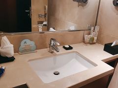 -青岛海都大酒店(黄岛金沙滩井冈山路地铁站店)