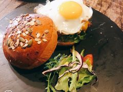 -HIGH FIVE哈福手工汉堡(桂林路店)