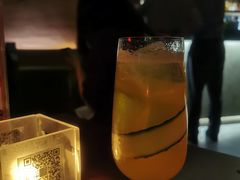 -TZ House音乐现场(来福士中心店)